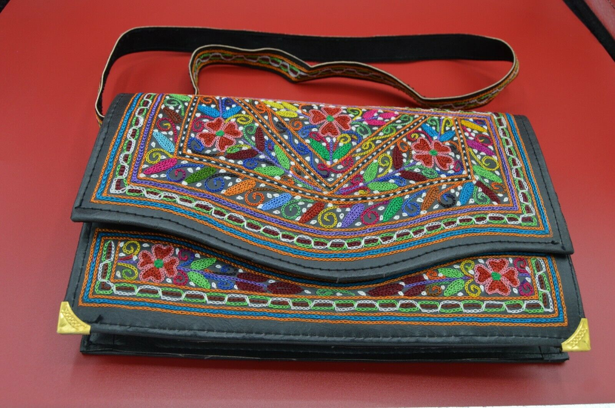 Scaroo Women's Embroidered Handmade Leather Purse New